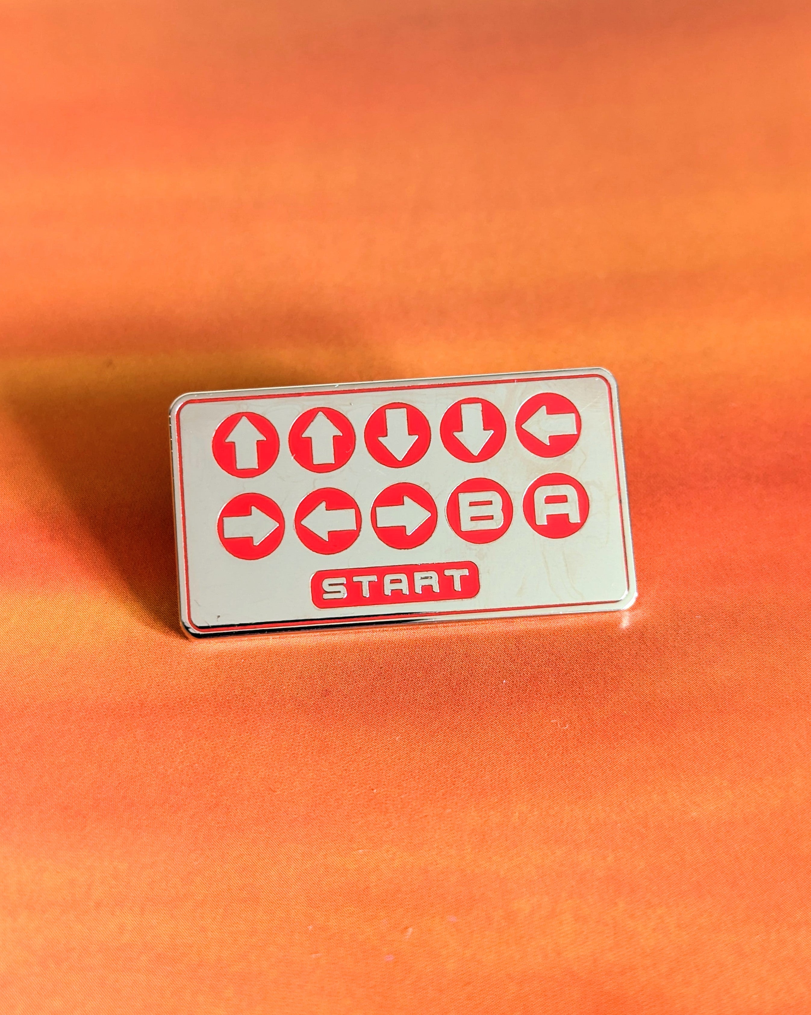 30 Lives Pin